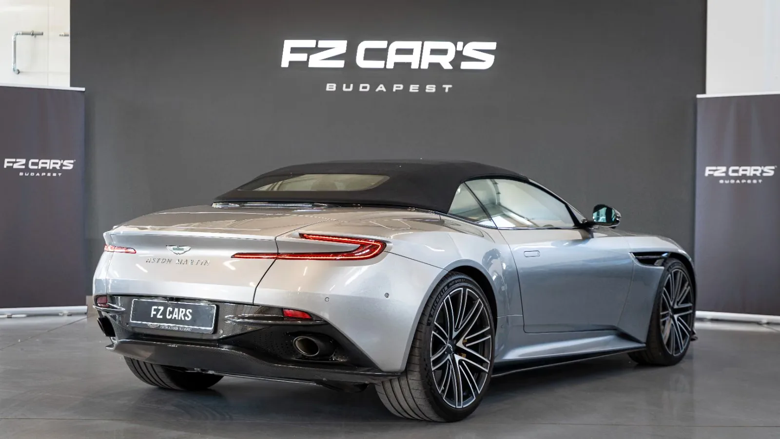 2025 Aston Martin DB12 Volante, 4/14