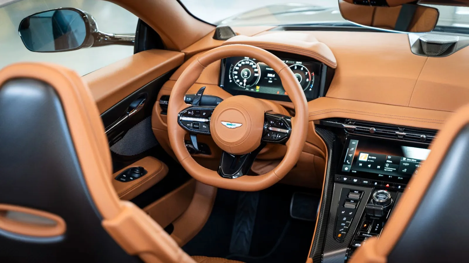 2025 Aston Martin DB12 Volante, 8/14
