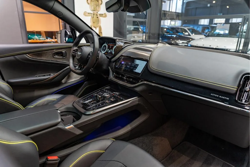 2025 Aston Martin DBX 707, 7/30