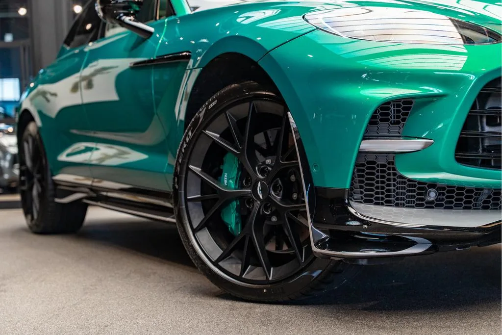 2025 Aston Martin DBX 707, 10/30