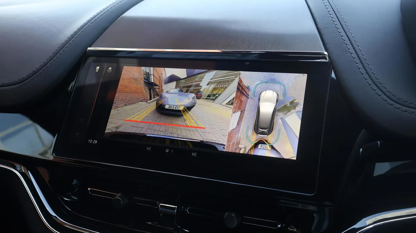 2025 Aston Martin DBX 707 angeboten von einer Vertragshändlergruppe in Pangbourne, Vereinigtes Königreich, Foto 15 von 25