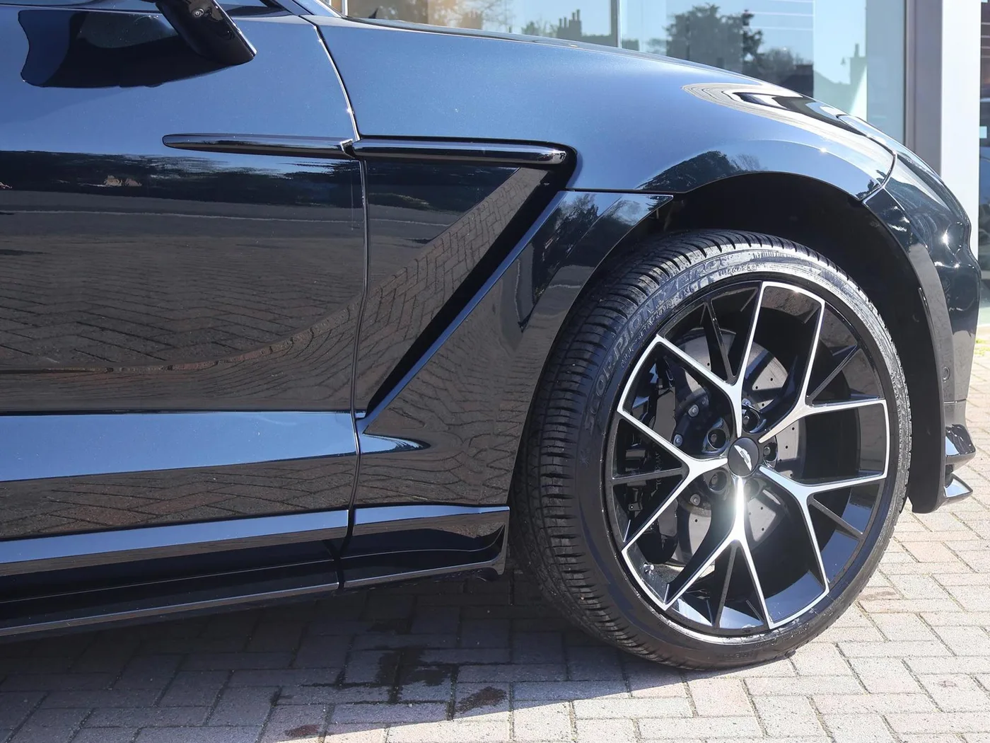 2025 Aston Martin DBX 707 angeboten von einer Vertragshändlergruppe in Pangbourne, Vereinigtes Königreich, Foto 20 von 25