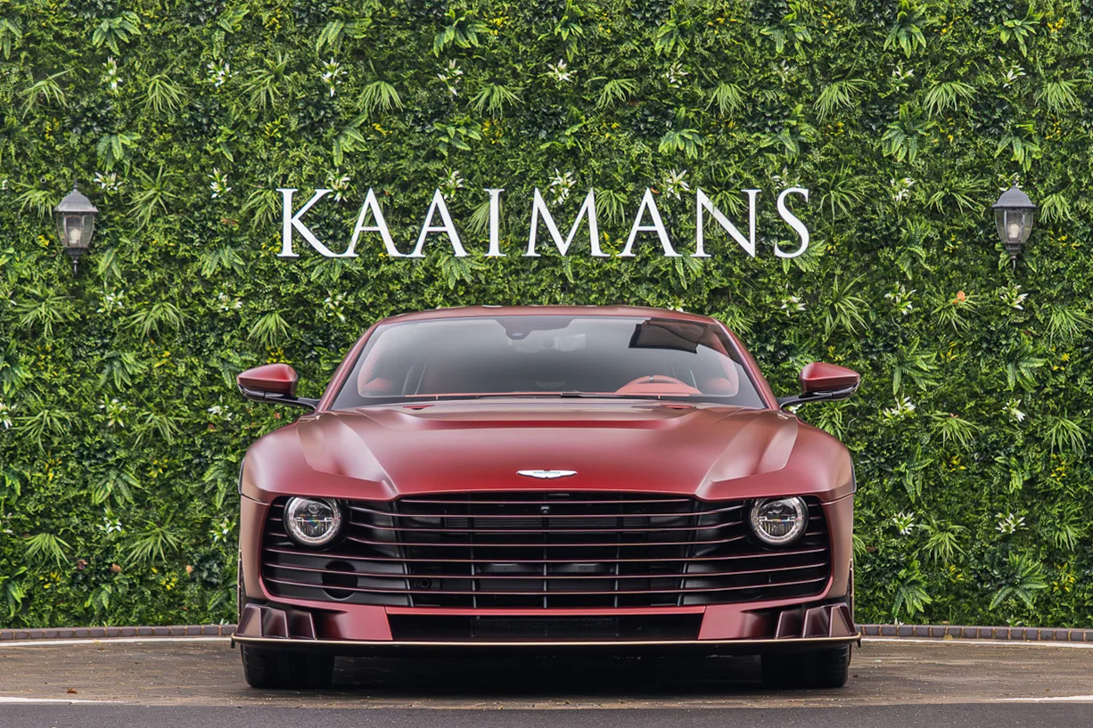 2025 Aston Martin Valiant, 2/30