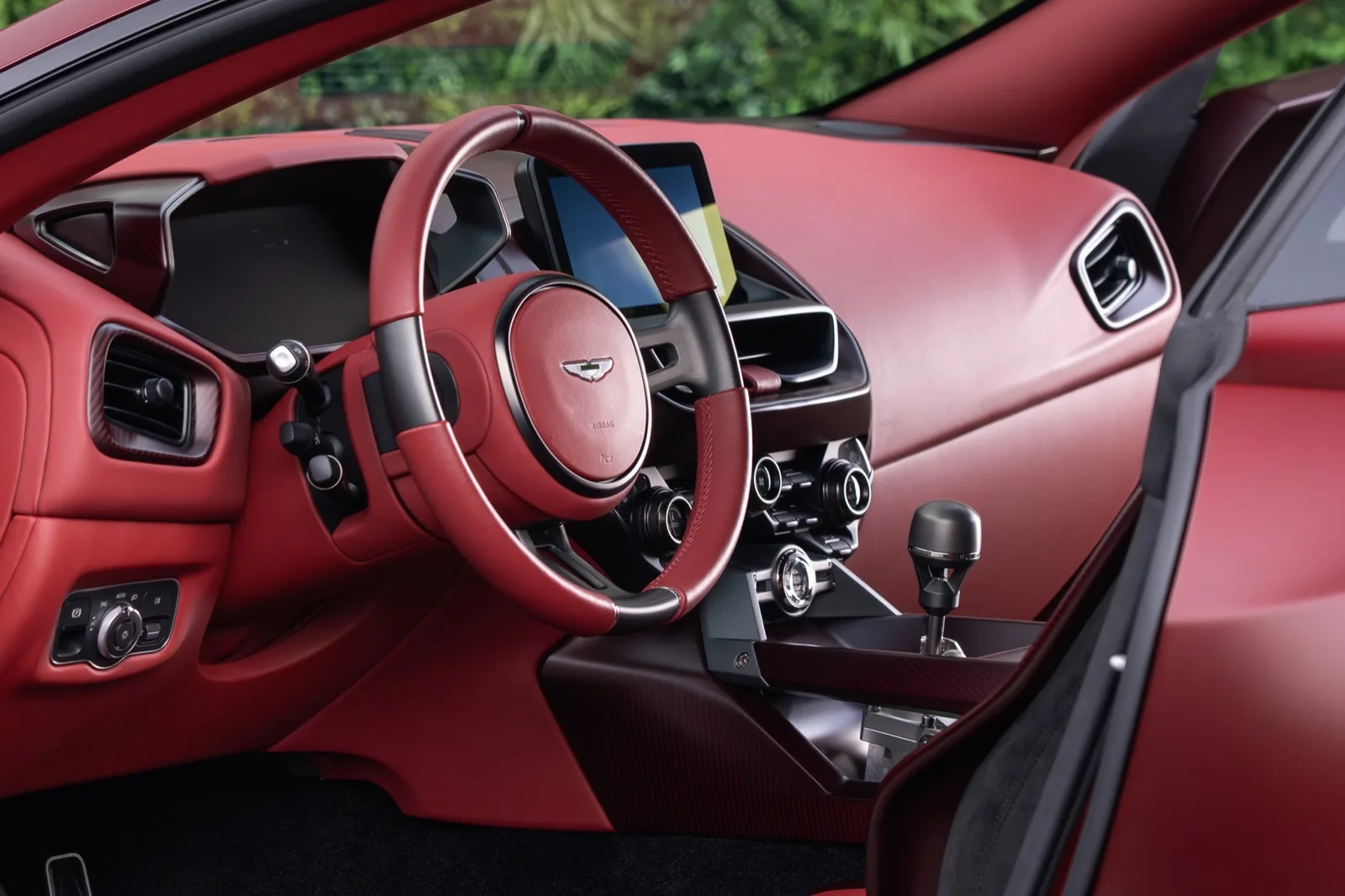 2025 Aston Martin Valiant, 23/30