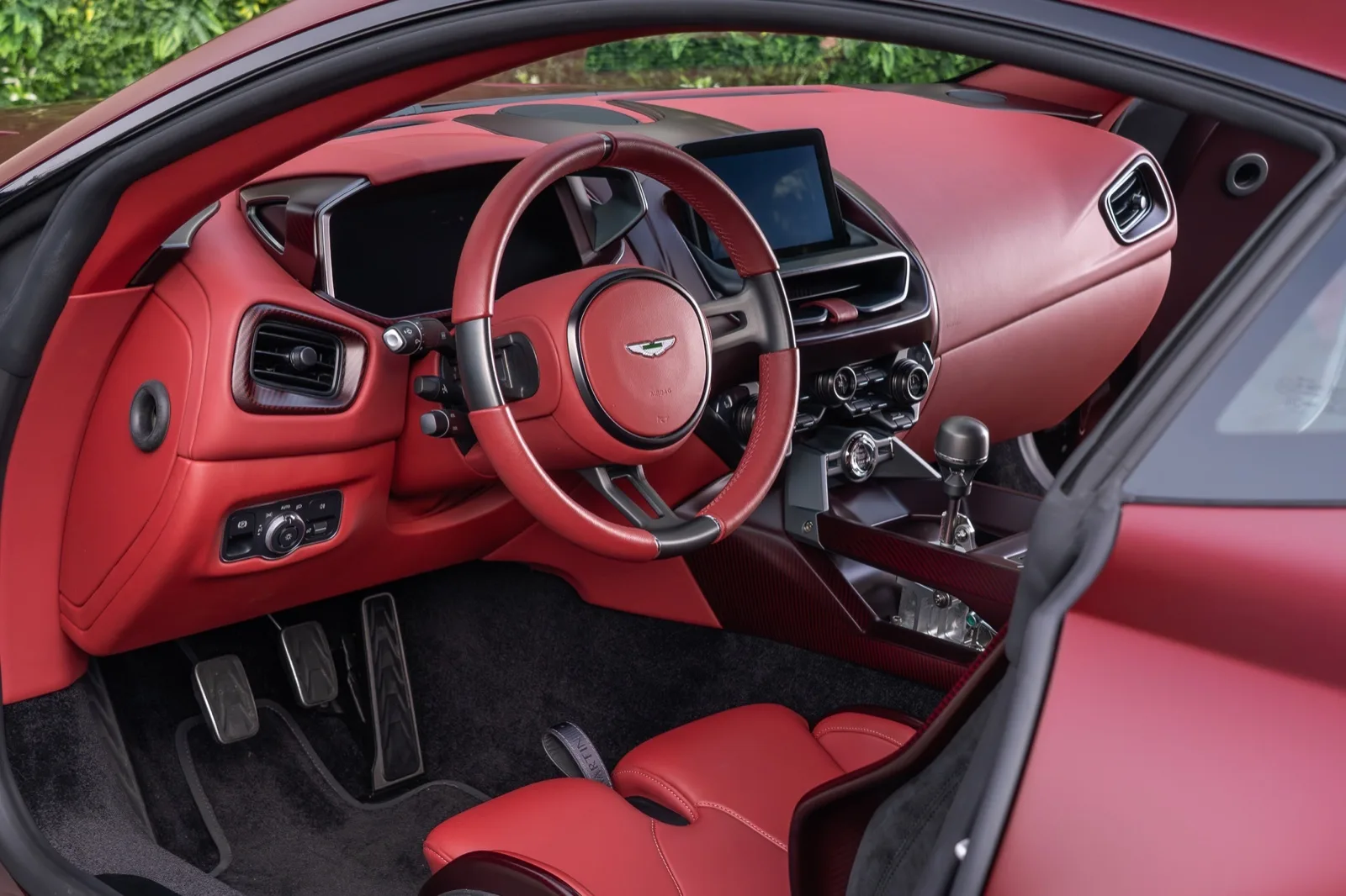 2025 Aston Martin Valiant, 25/30