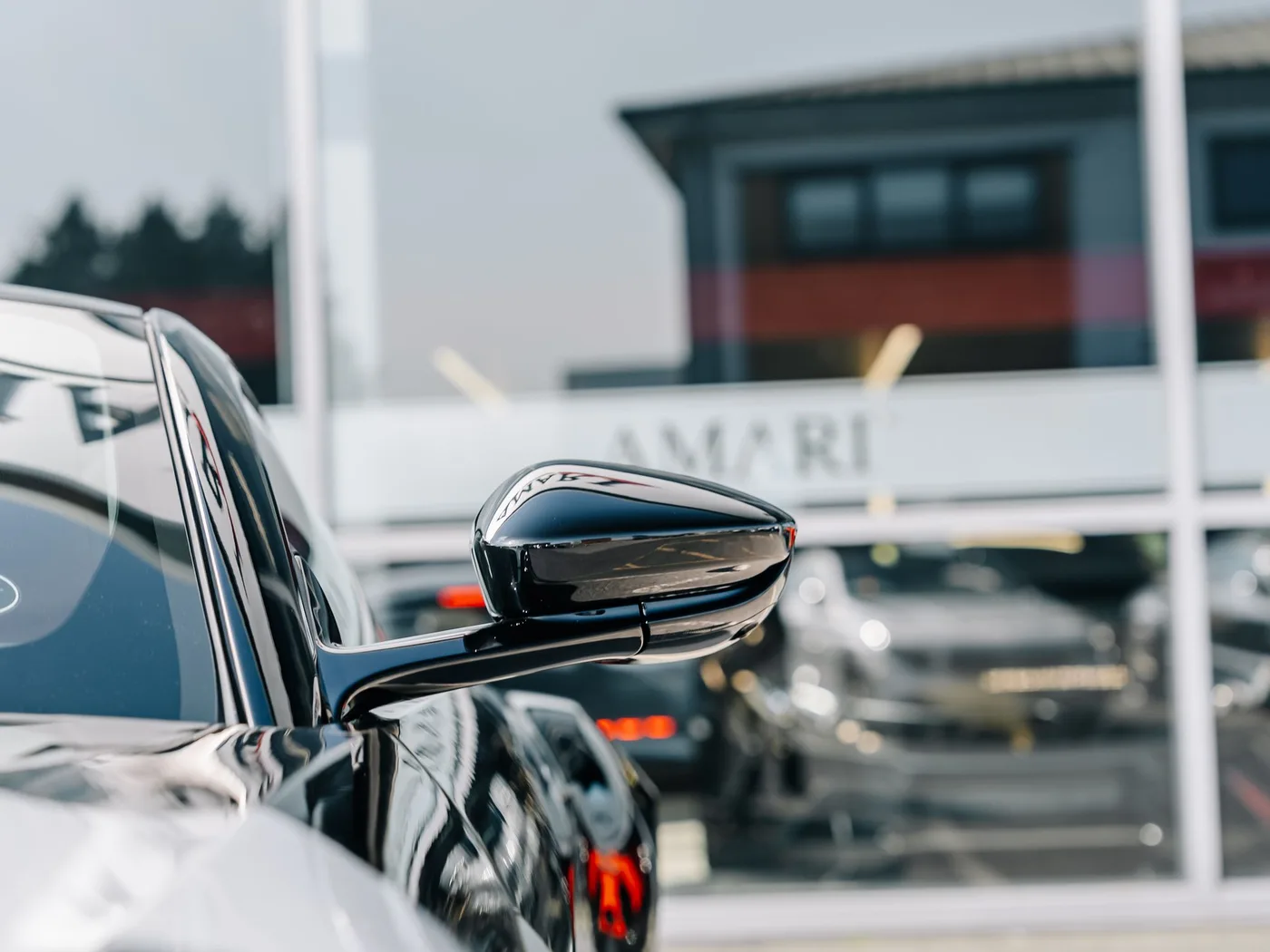 2025 Aston Martin Valour angeboten von einem Supersportwagenhändler in Preston, Vereinigtes Königreich, Foto 16 von 25