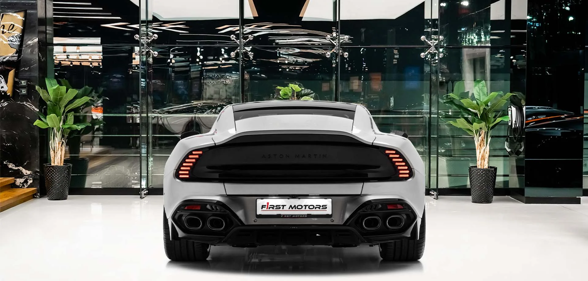 2025 Aston Martin Vanquish, 4/30