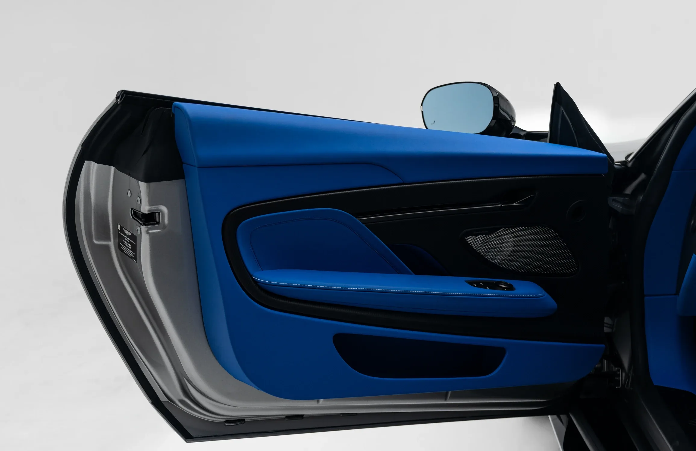 2025 Aston Martin Vanquish, 21/30