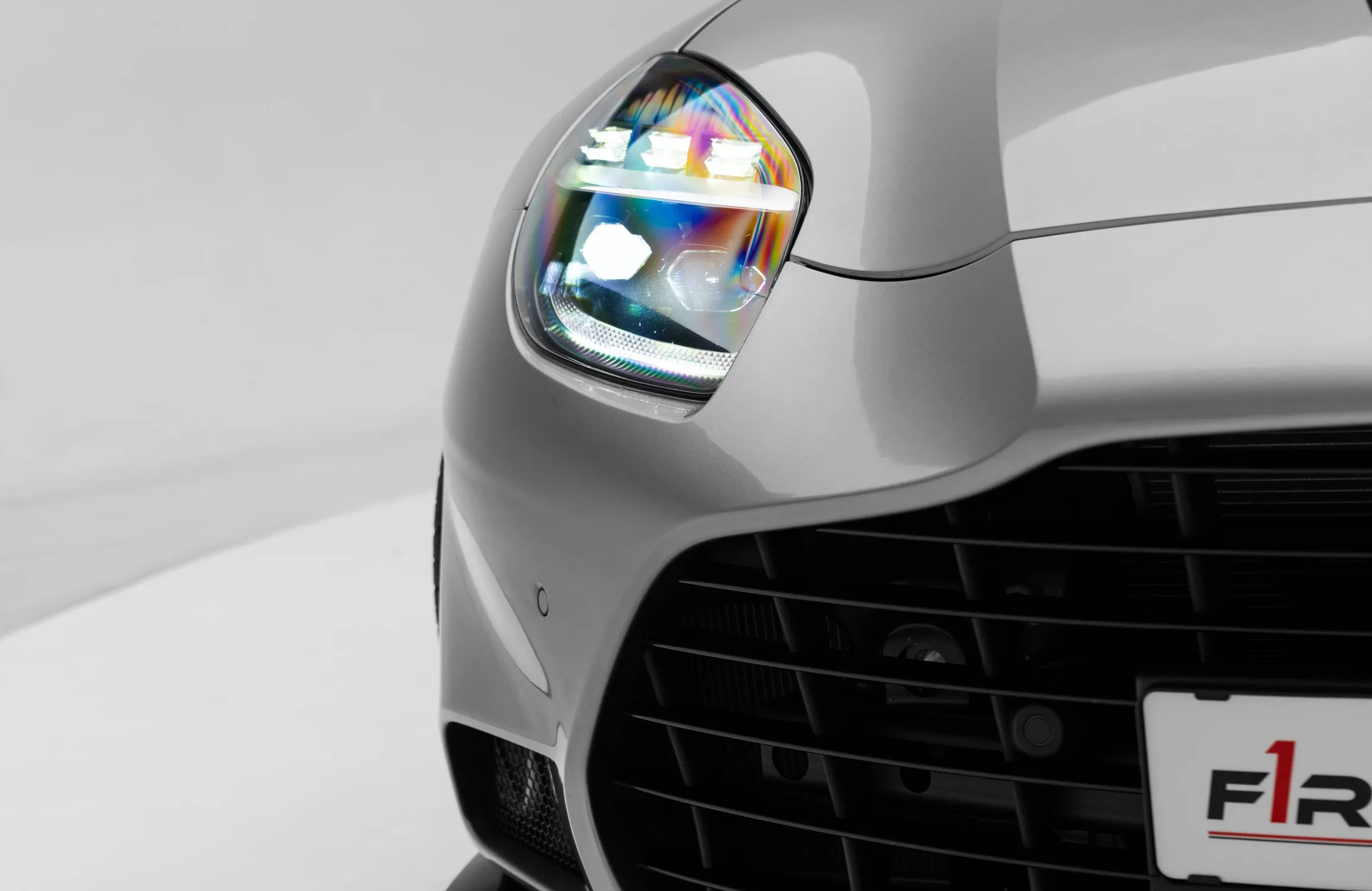 2025 Aston Martin Vanquish, 23/30