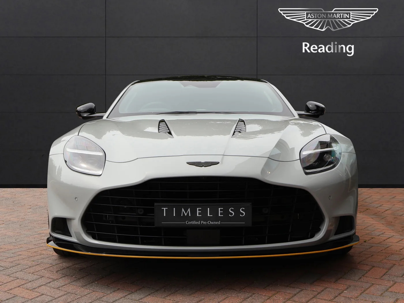 2025 Aston Martin Vanquish angeboten von einer Vertragshändlergruppe in Pangbourne, Vereinigtes Königreich, Foto 6 von 25
