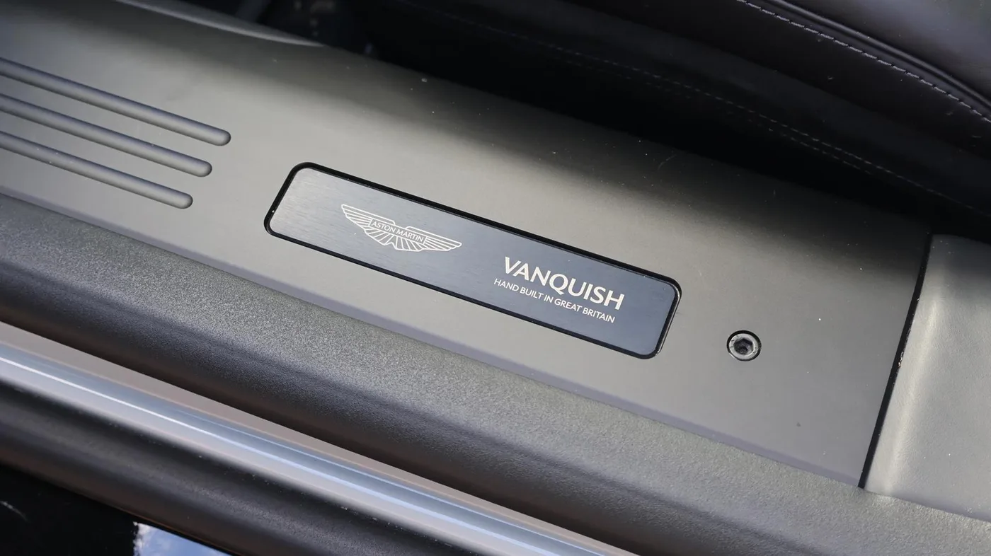 2025 Aston Martin Vanquish angeboten von einer Vertragshändlergruppe in Pangbourne, Vereinigtes Königreich, Foto 17 von 25