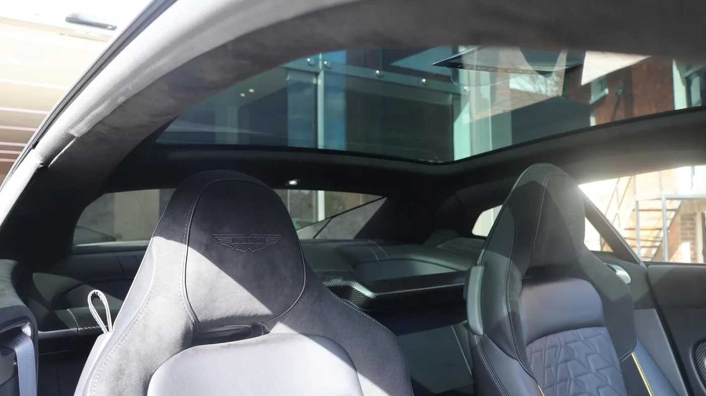 2025 Aston Martin Vanquish angeboten von einer Vertragshändlergruppe in Pangbourne, Vereinigtes Königreich, Foto 19 von 25