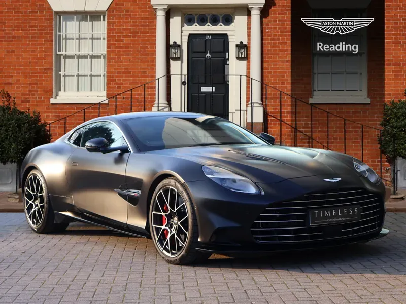 2025 Aston Martin Vanquish angeboten von einer Vertragshändlergruppe in Pangbourne, Vereinigtes Königreich, Hauptfoto