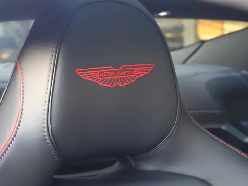 2025 Aston Martin Vanquish, 5/29