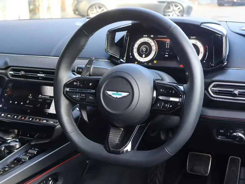 2025 Aston Martin Vanquish, 10/29
