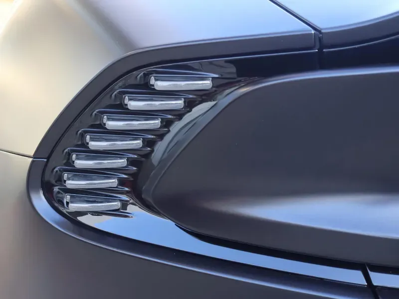 2025 Aston Martin Vanquish, 18/29