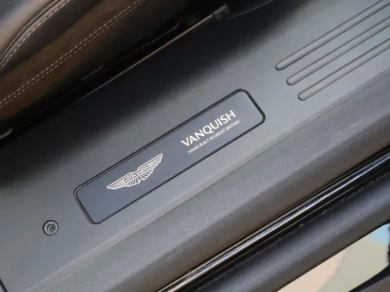 2025 Aston Martin Vanquish, 19/29