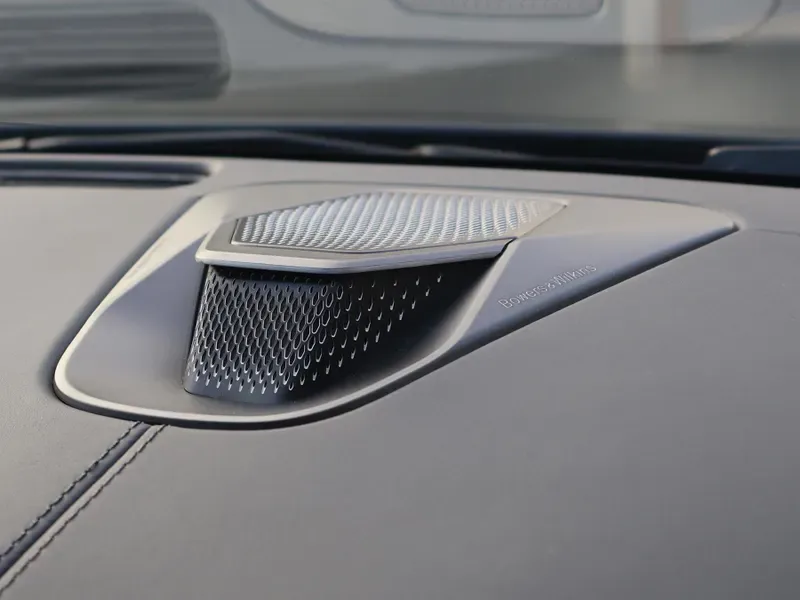 2025 Aston Martin Vanquish, 26/29