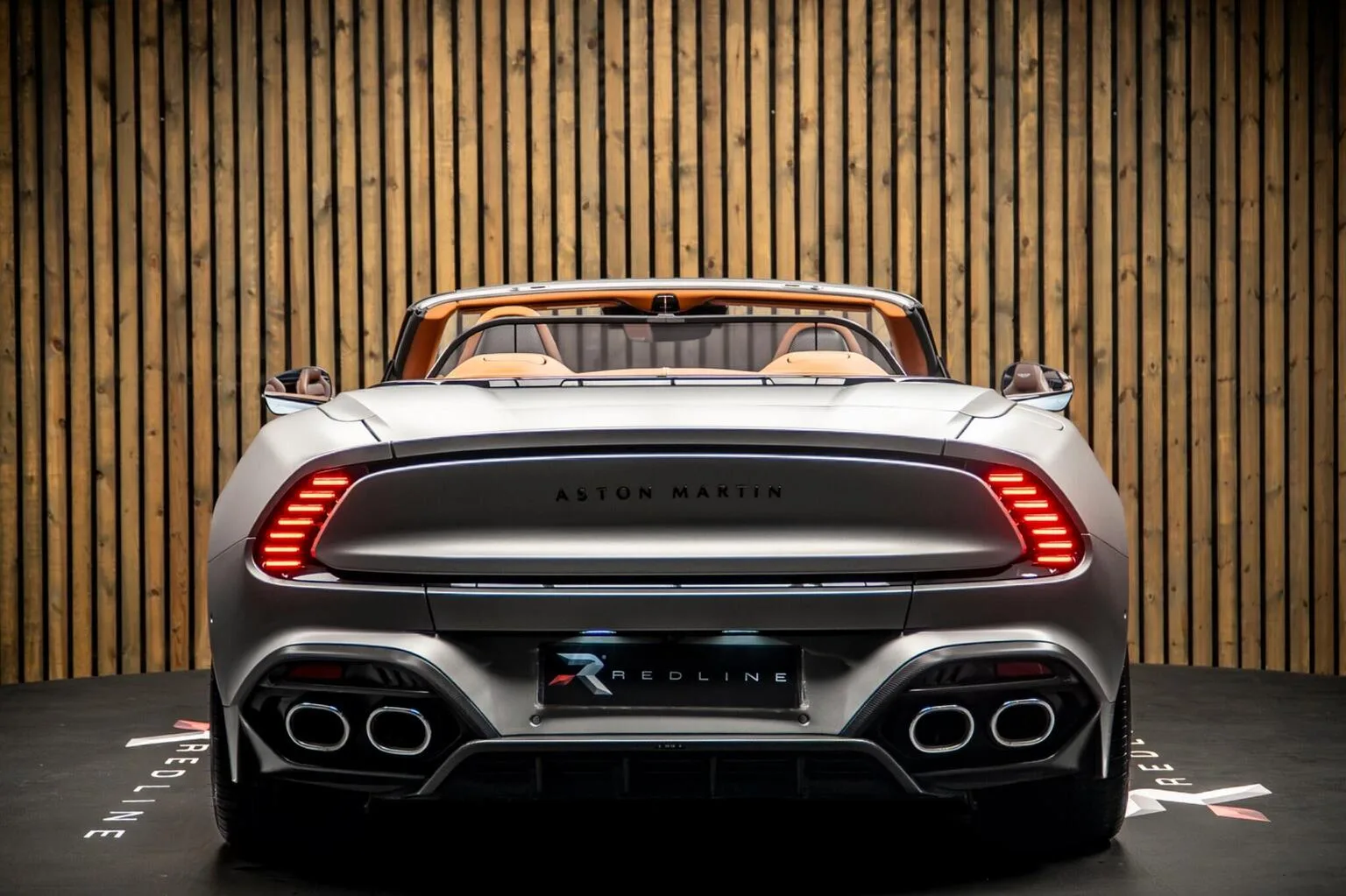 2025 Aston Martin Vanquish Volante, 6/30