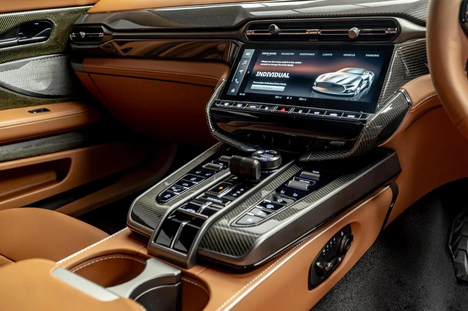 2025 Aston Martin Vanquish Volante, 23/30