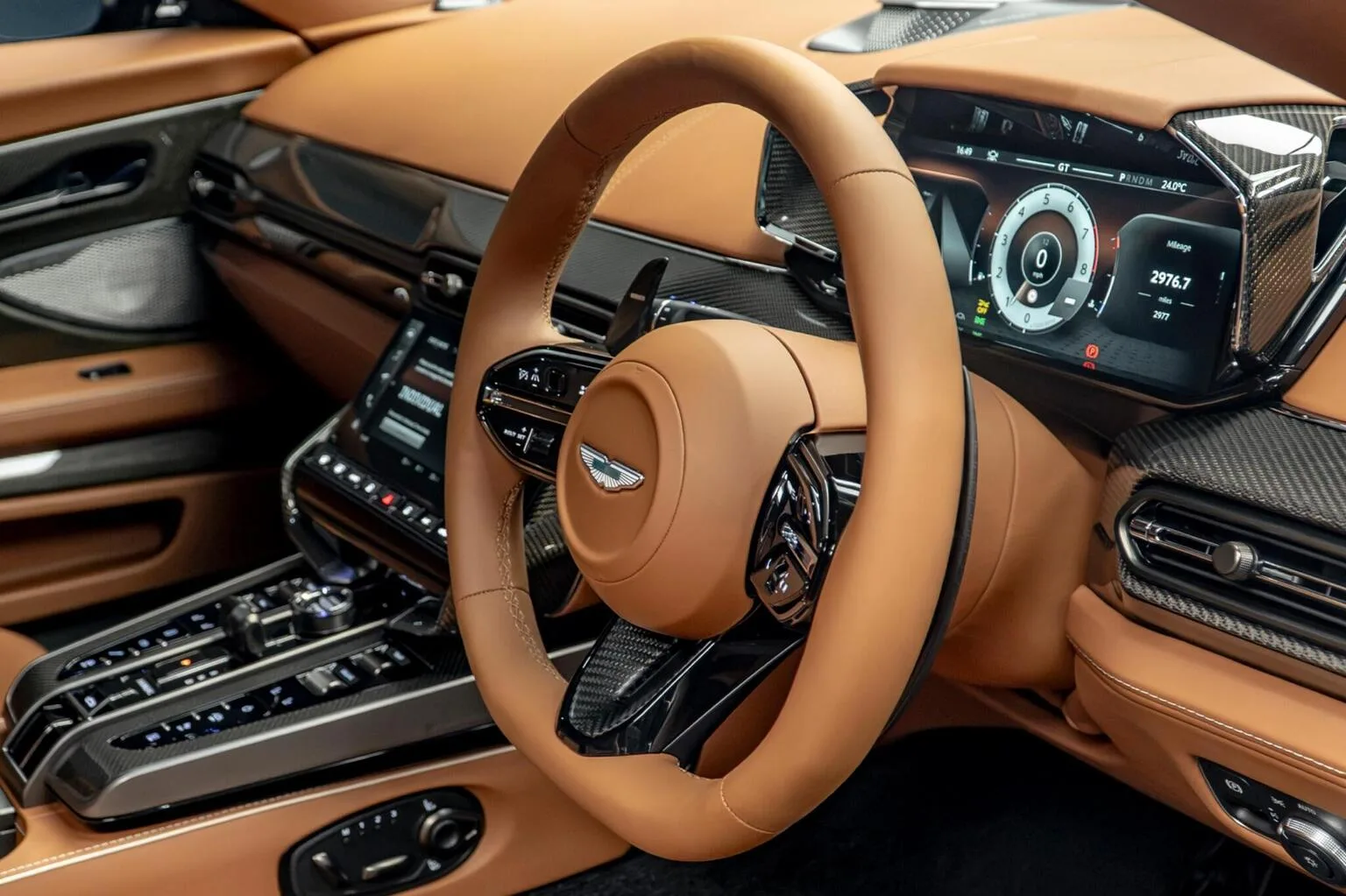 2025 Aston Martin Vanquish Volante, 26/30