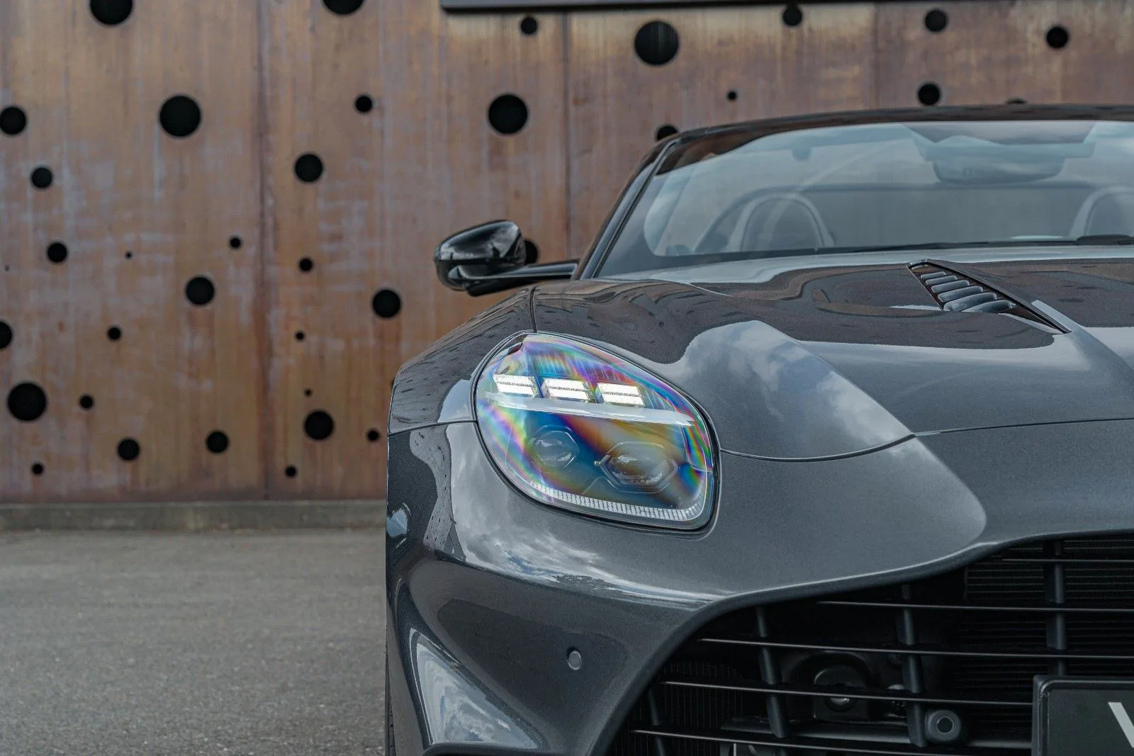 2025 Aston Martin Vanquish Volante, 13/30