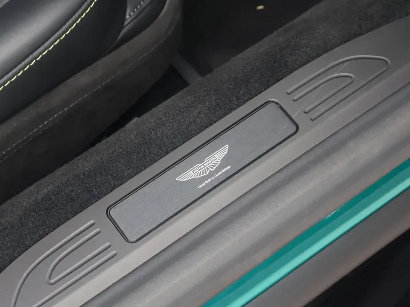 2025 Aston Martin Vantage, 23/30