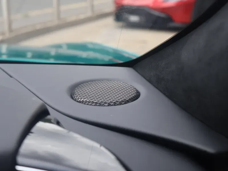 2025 Aston Martin Vantage, 24/30
