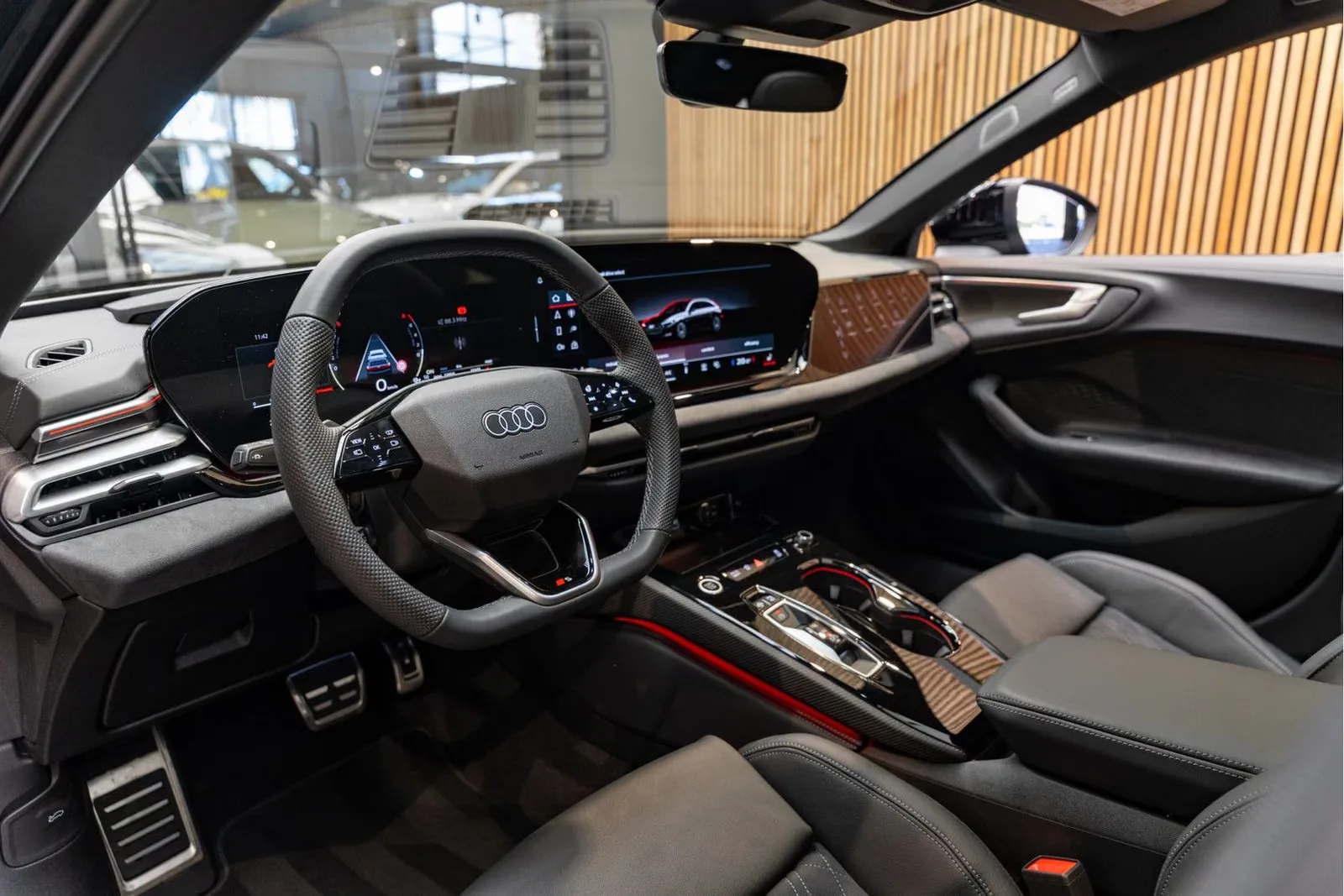 2025 Audi A5 Avant 2.0 TFSI e-hybrid quattro S edition, 6/30