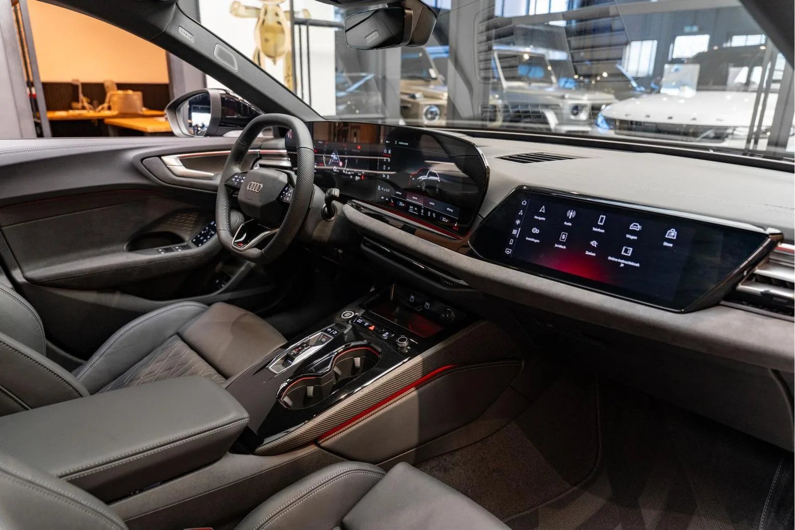 2025 Audi A5 Avant 2.0 TFSI e-hybrid quattro S edition, 8/30