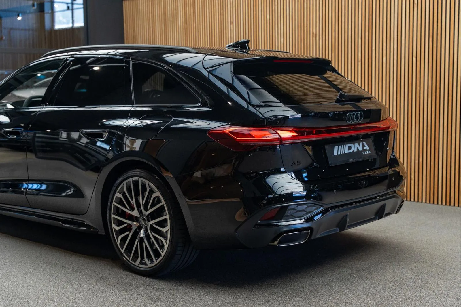 2025 Audi A5 Avant 2.0 TFSI e-hybrid quattro S edition, 13/30