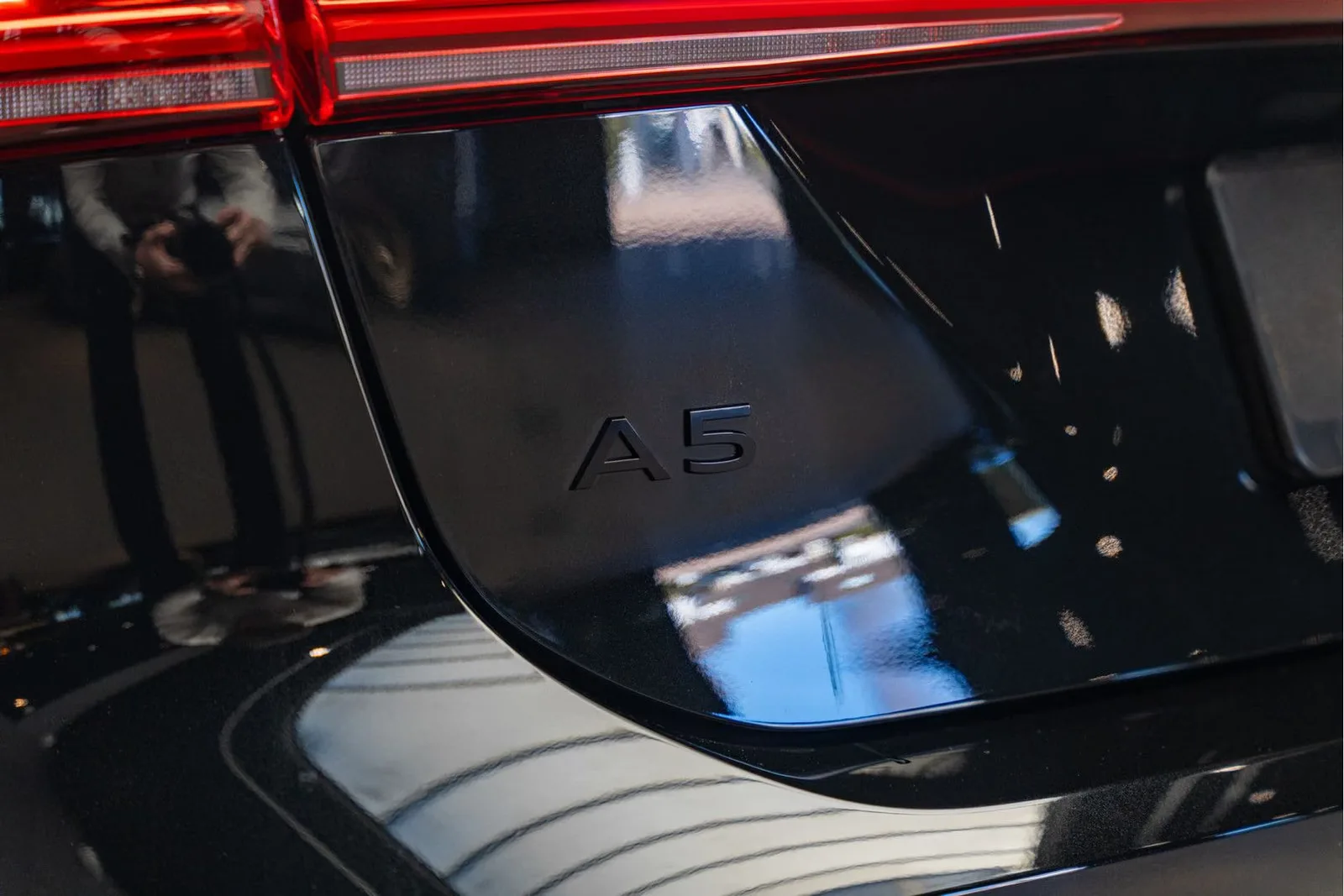 2025 Audi A5 Avant 2.0 TFSI e-hybrid quattro S edition, 22/30
