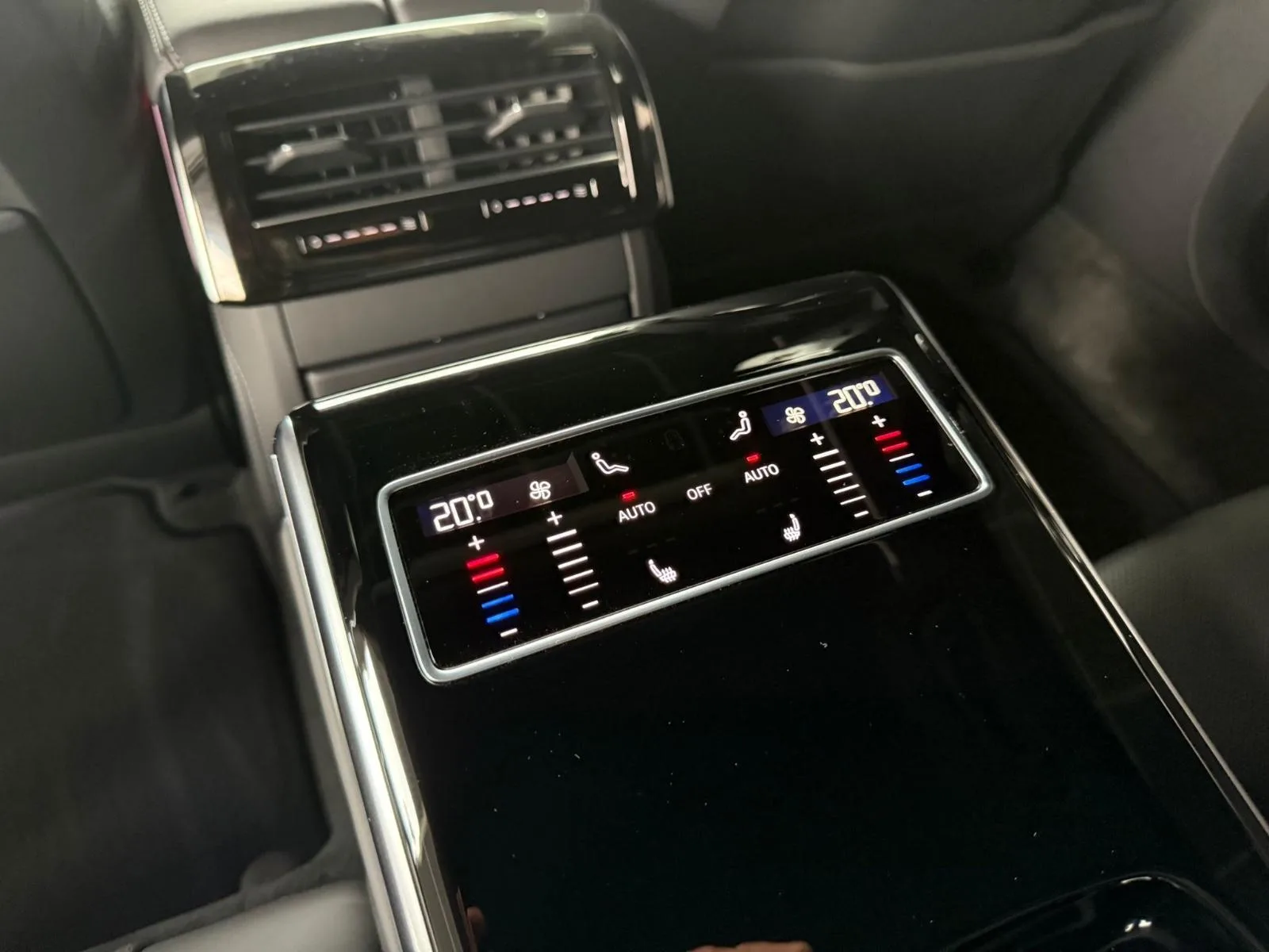 2025 Audi A8 50 TDI quattro, 16/23