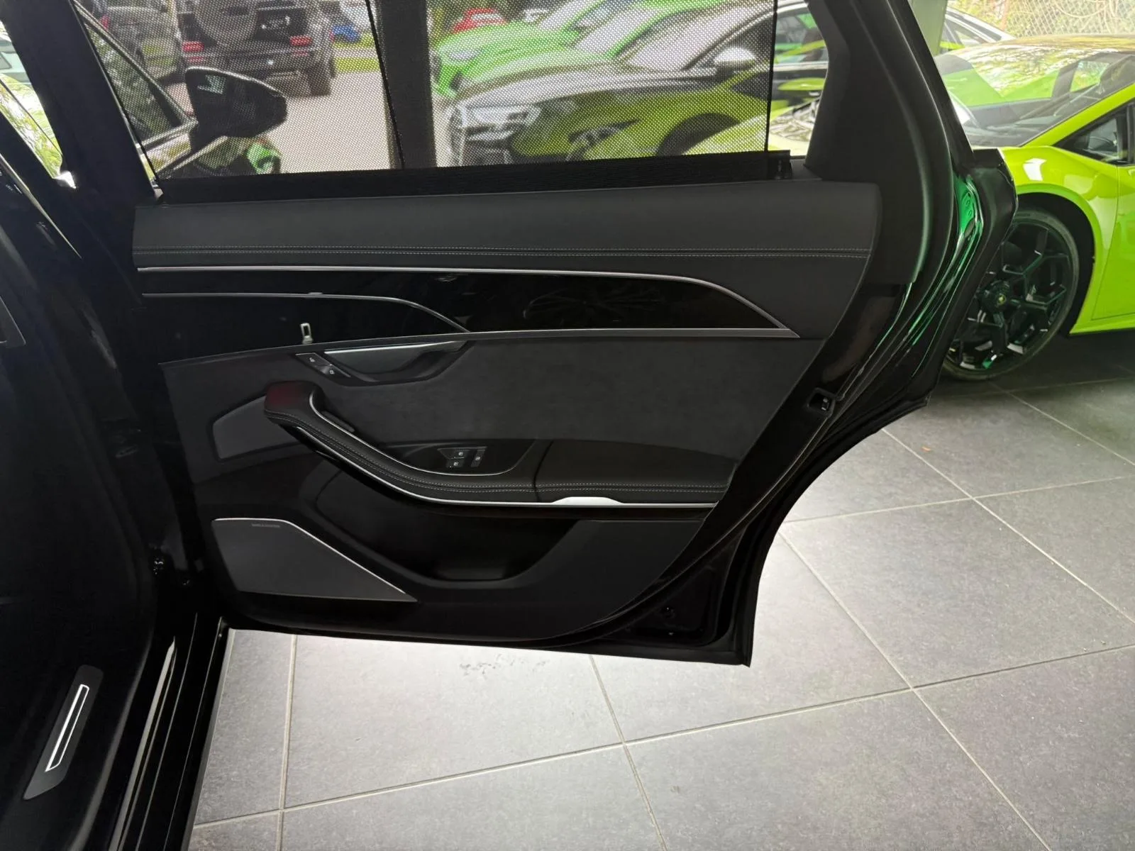 2025 Audi A8 50 TDI quattro, 22/23