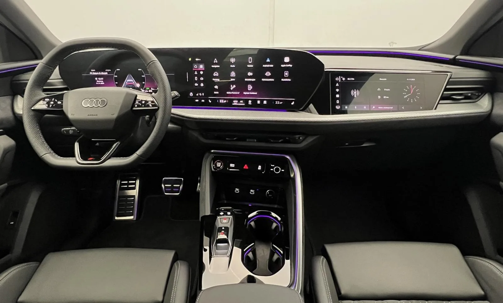 2025 Audi Q5 Sportback S line, 2/30