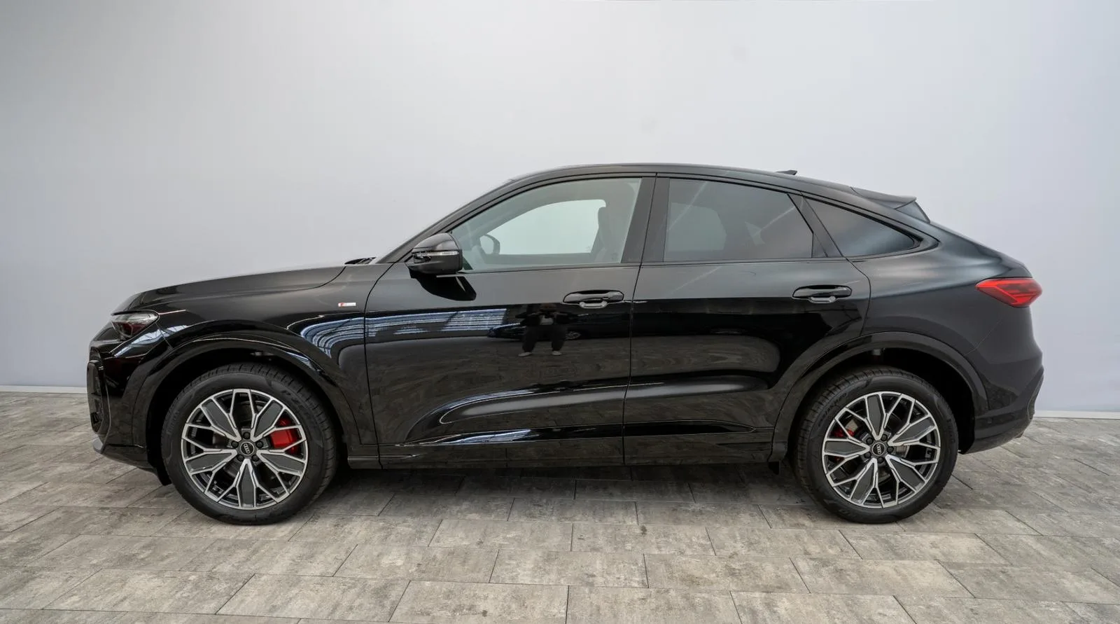 2025 Audi Q5 Sportback S line, 9/30