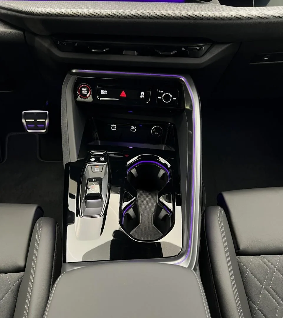 2025 Audi Q5 Sportback S line, 17/30