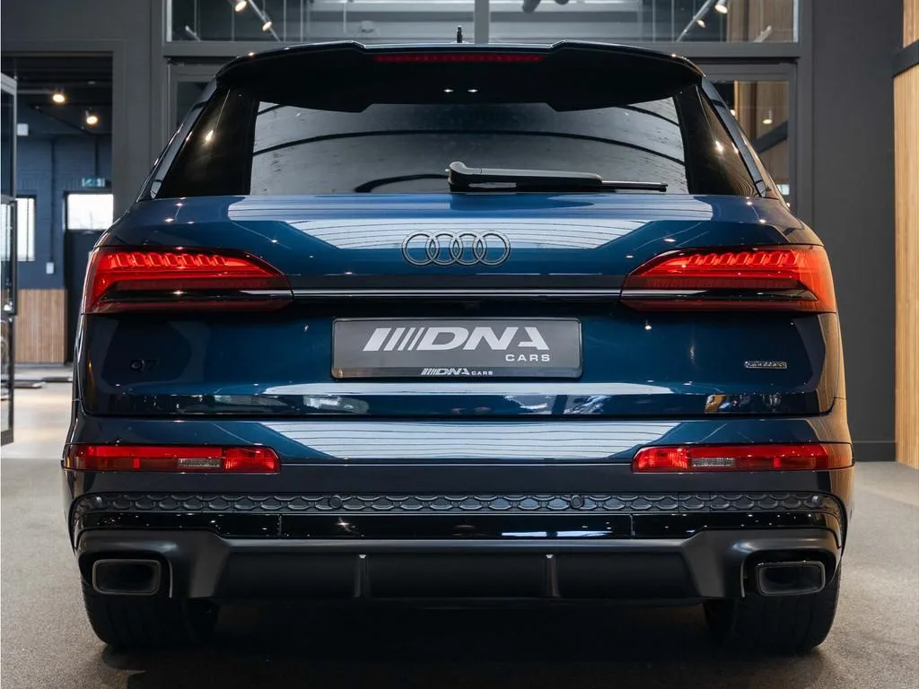 2025 Audi Q7 60 TFSI e quattro Competition, 4/30