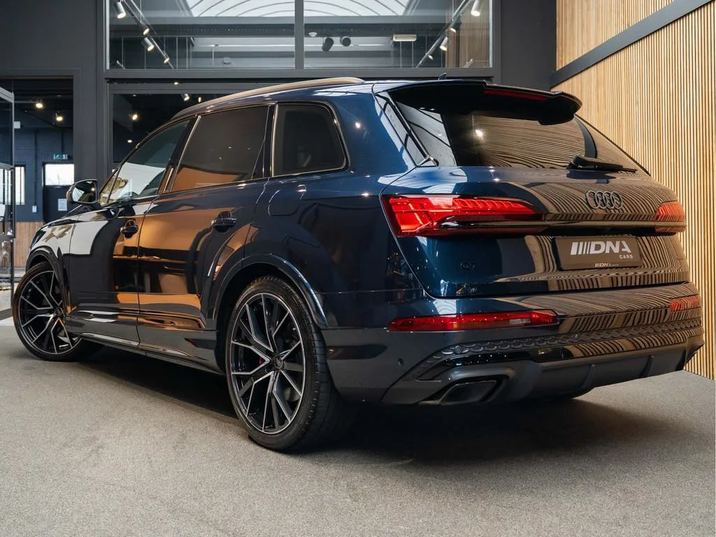 2025 Audi Q7 60 TFSI e quattro Competition, 5/30