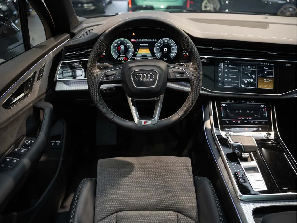 2025 Audi Q7 60 TFSI e quattro Competition, 8/30