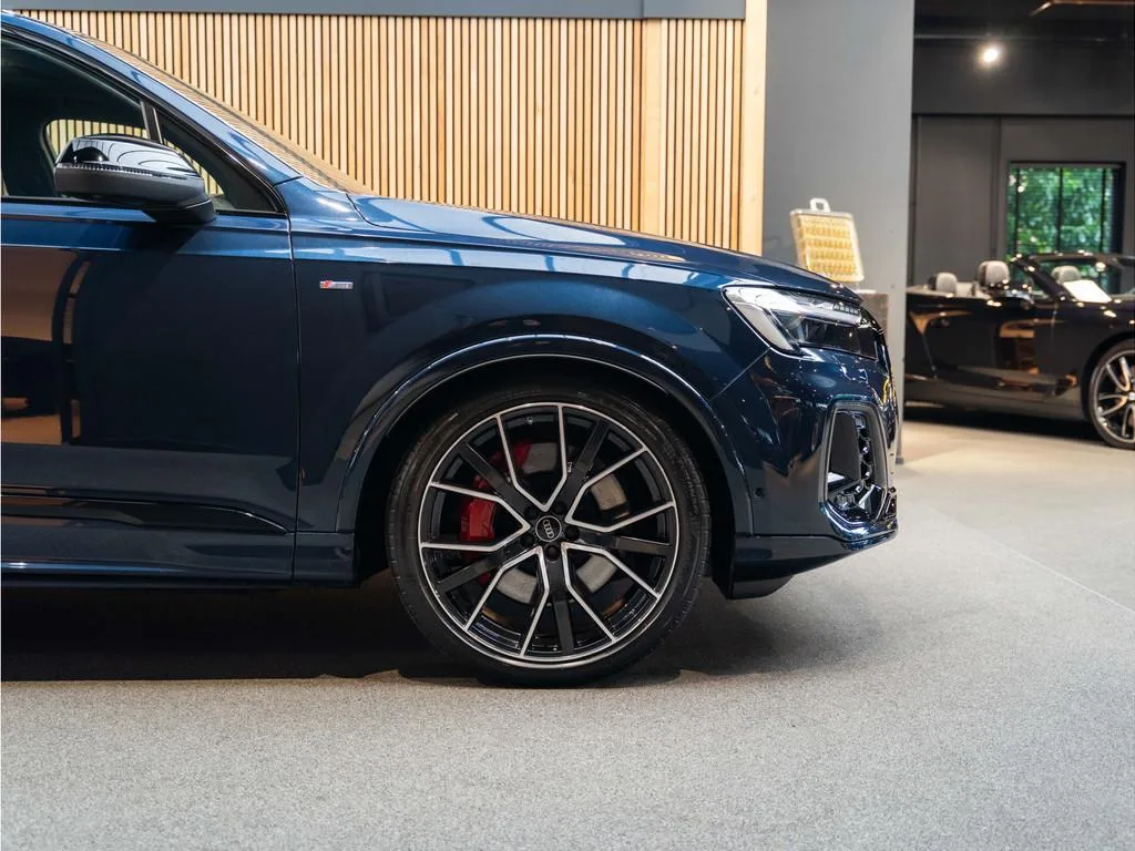 2025 Audi Q7 60 TFSI e quattro Competition, 14/30