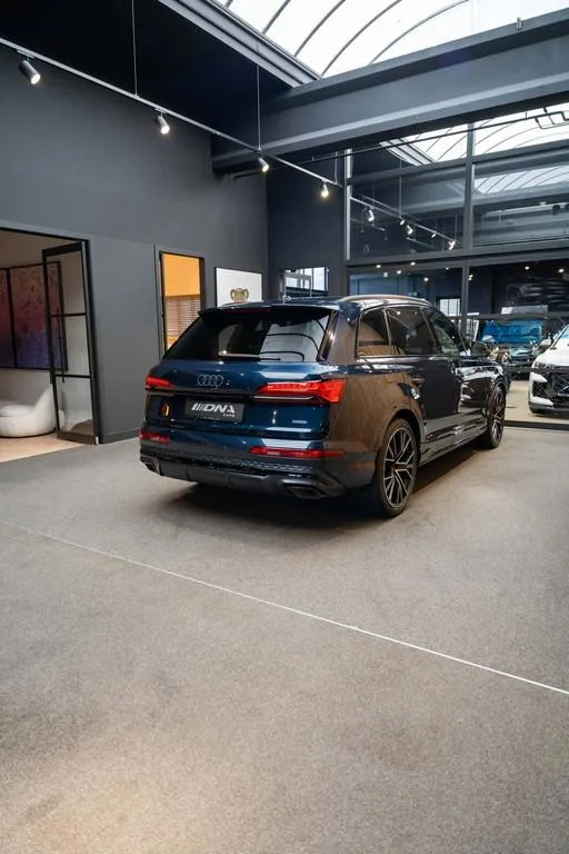2025 Audi Q7 60 TFSI e quattro Competition, 22/30