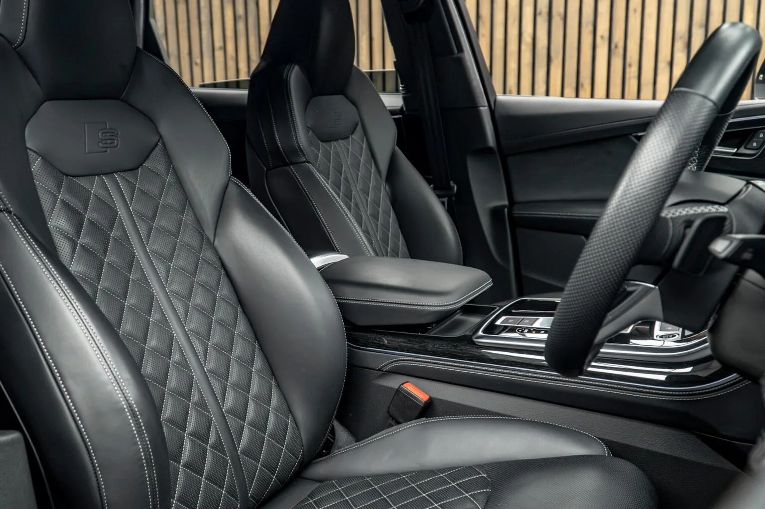 2025 Audi Q7 Vorsprung, 2/30