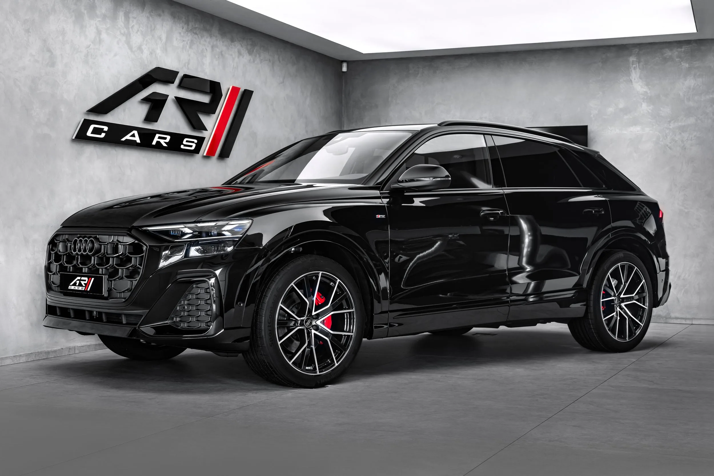 2025 Audi Q8 50 TDI, quattro, S line offered by a specialist dealer in Ostrava, Czechia, main photo