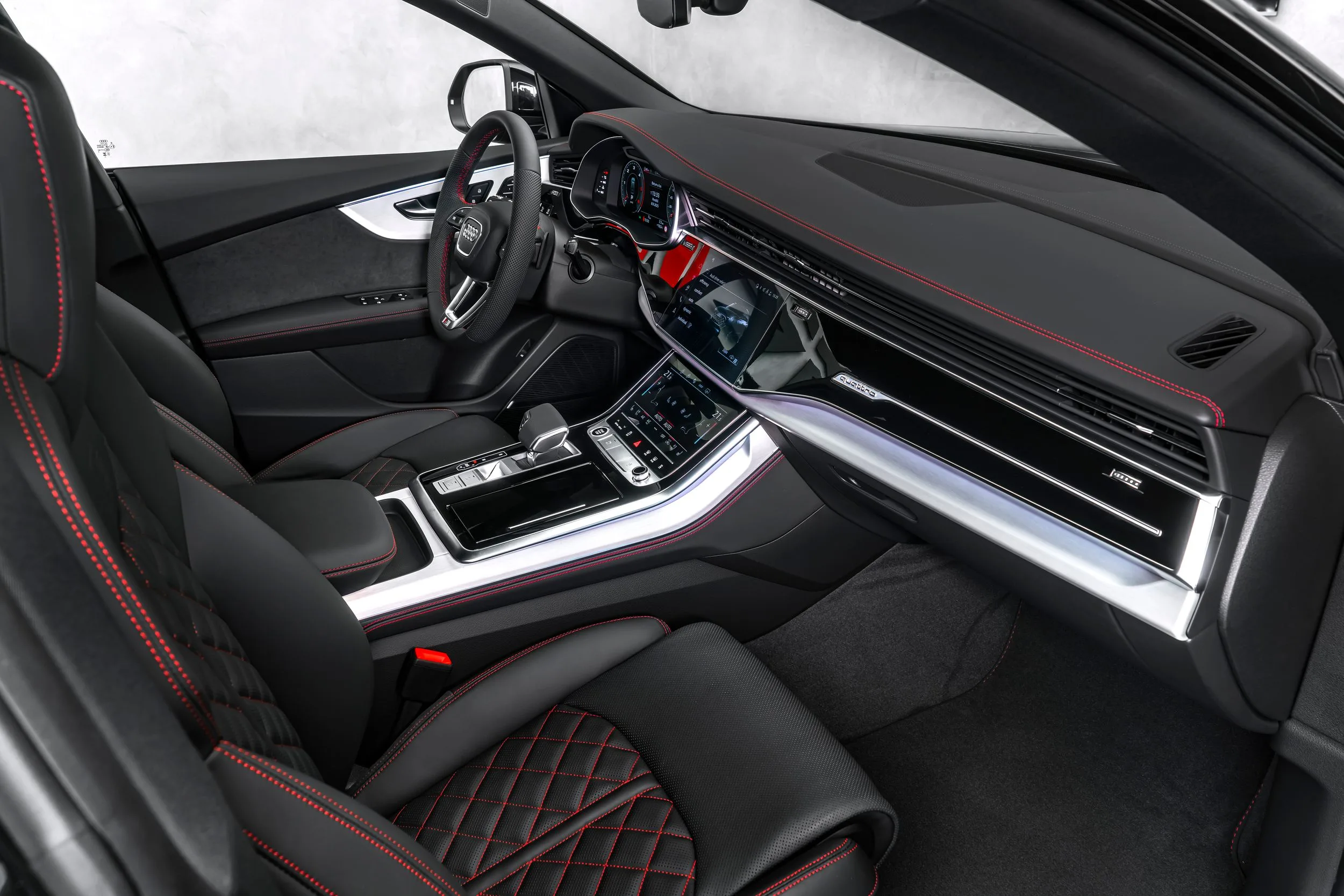 2025 Audi Q8 50 TDI, quattro, S line, 13/25