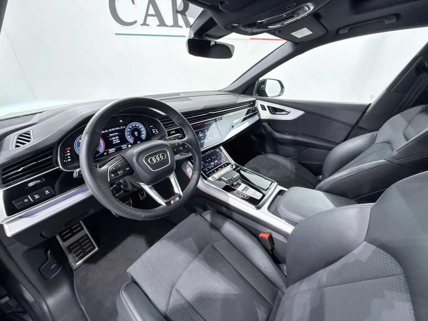 2025 Audi Q8 50 TDI, quattro, S line angeboten von einem Supersportwagenhändler in Zibido San Giacomo, Italien, Foto 19 von 25
