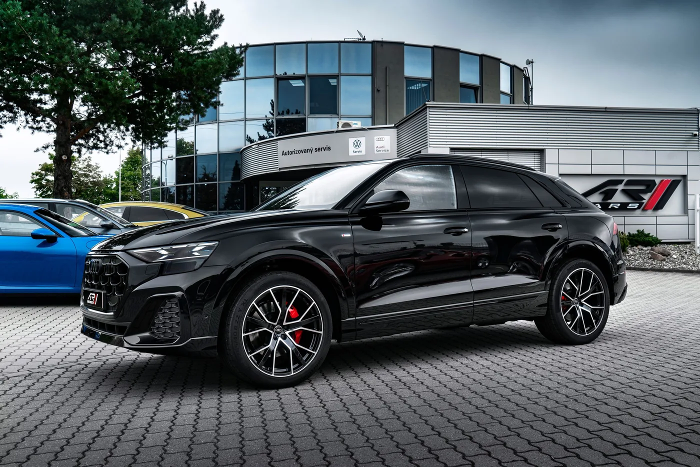 2025 Audi Q8 50 TDI, S line proposée par un concessionnaire spécialisé à Ostrava, Tchéquie, photo 11 sur 11