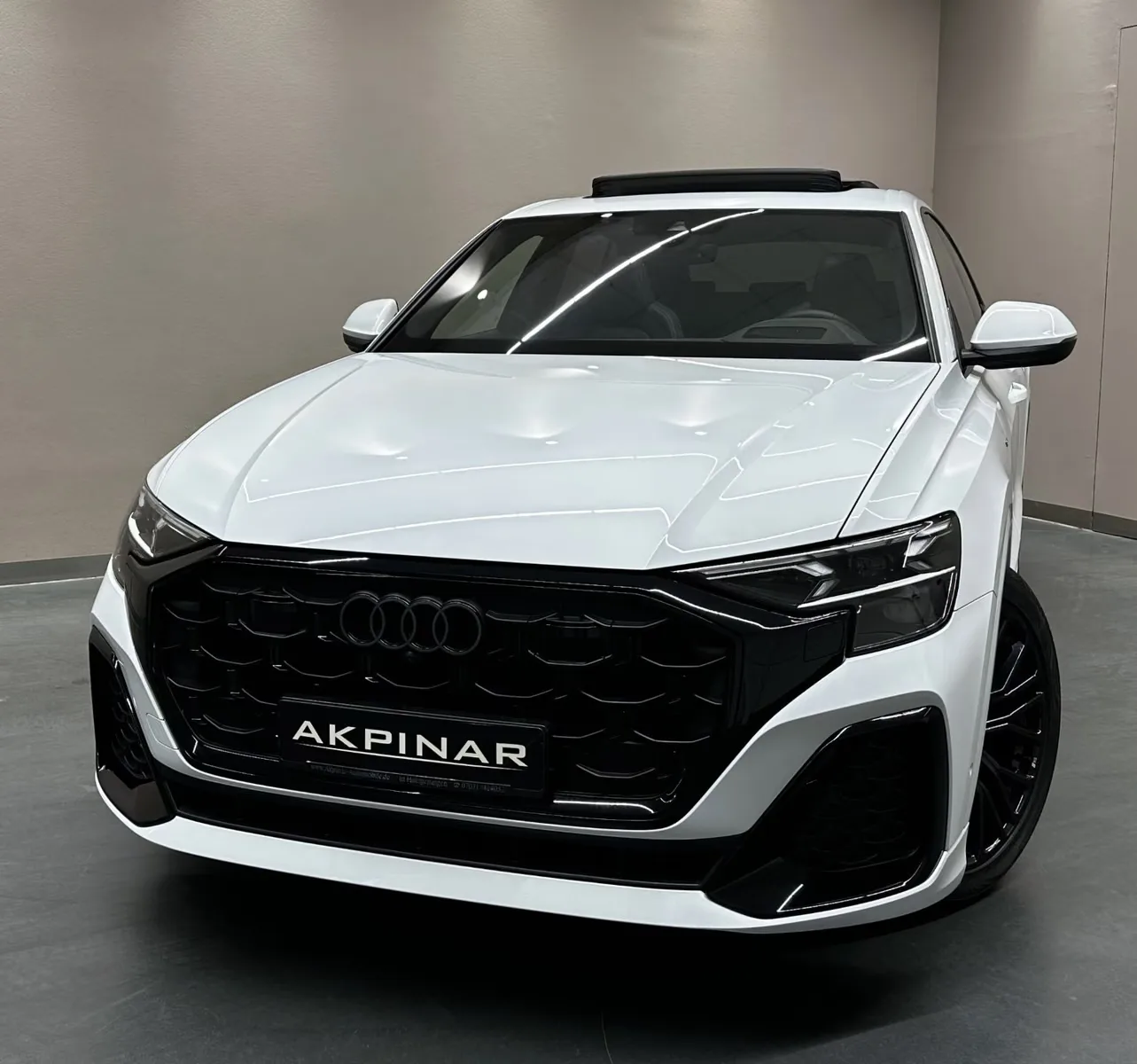 2025 Audi Q8 50 TDI quattro, 2/29
