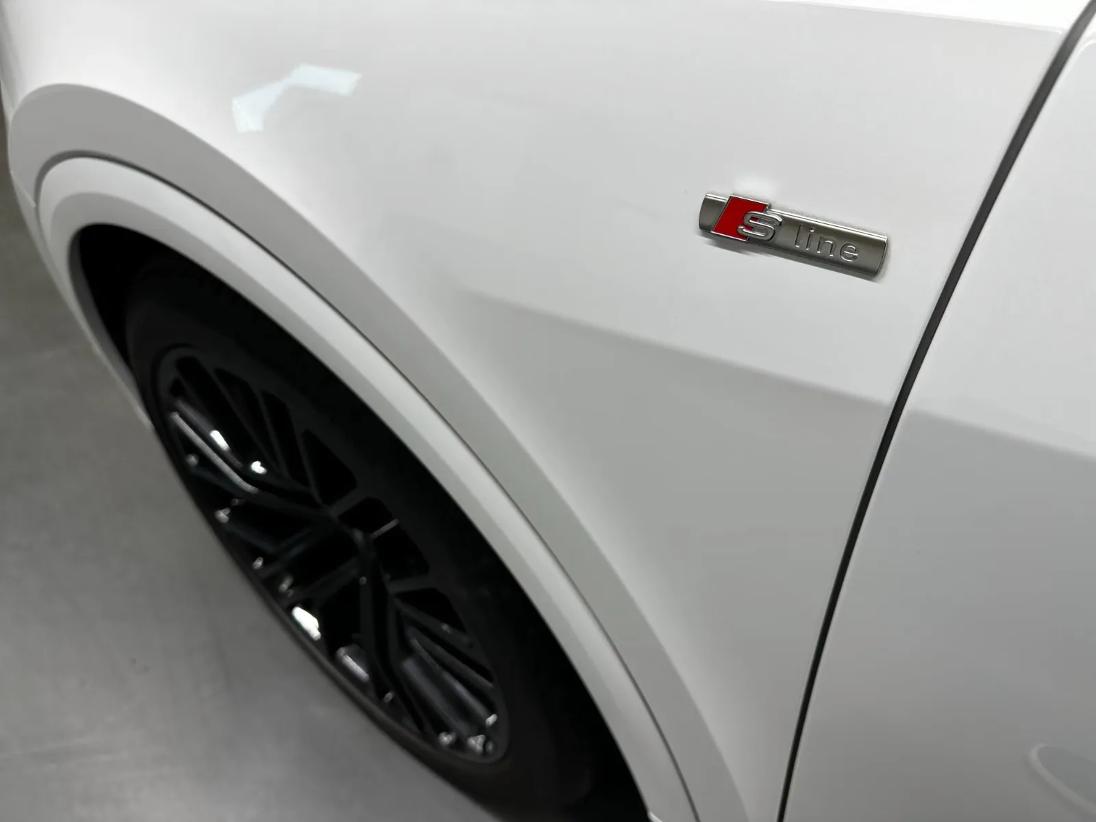 2025 Audi Q8 50 TDI quattro, 3/29