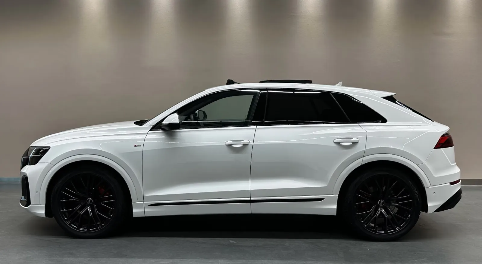 2025 Audi Q8 50 TDI quattro, 4/29